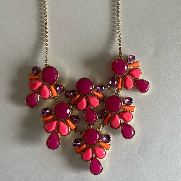 Cute Spring Necklace - Picture 4 of 4